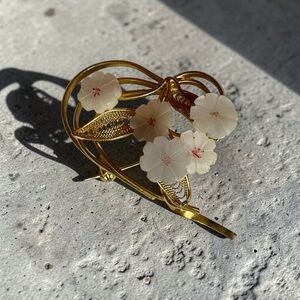 Vintage Floral Heart Brooch
